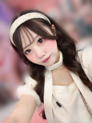 月日奈あみ